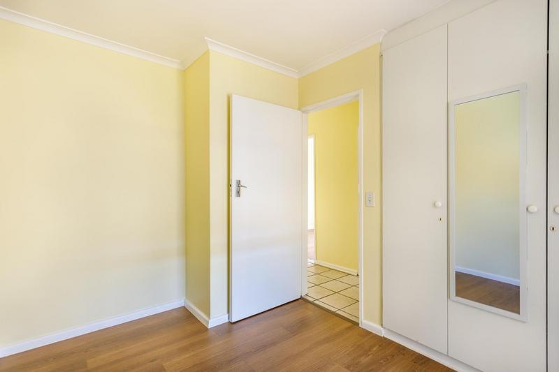 To Let 3 Bedroom Property for Rent in Pinelands Western Cape